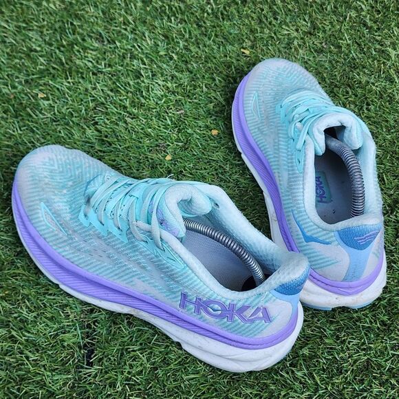 HOKA CLIFTON 9 - Womens Athletic Shoes - SIZE 7.5B - Picture 4 of 9